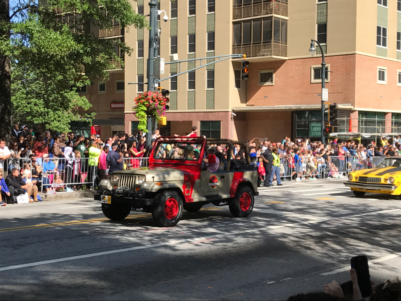 Illustration for article titled DragonCon Day 2: With Vehicles!